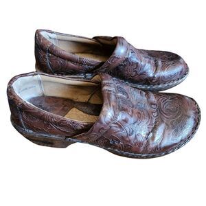 B.O.C. Born Concept Womens Brown Paisley Comfort Clogs Size US 9  EU40.5
